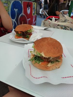 Seitan burgers at Veggie Garden - Dels Angels in Barcelona
