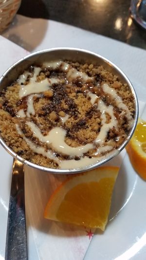 Apple crumble looks good but didn't taste nice  at Veggie Garden - Dels Angels in Barcelona