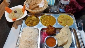 Babaganoush and Thali at Veggie Garden - Dels Angels in Barcelona