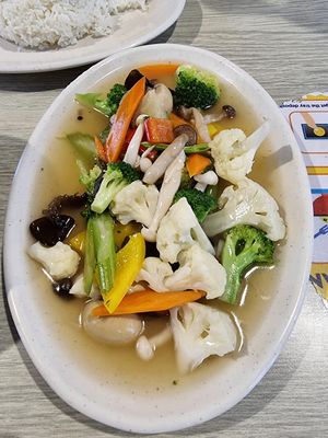 罗汉斋,健康又好吃. at Hong Cook Food - 鳳煮食 in North Singapore