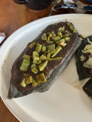 Tlacoyo  at El Huauzontle in Chihuahua