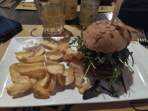 Campagnolo (beyond meat burger, porcini, rocket, vegan mayonnaise) at Donkey Pub in Vedelago