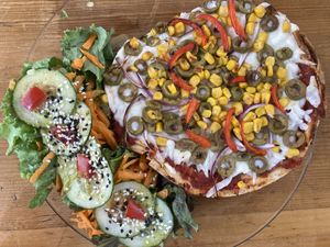 Pitta pizza  at La Selva de los Gatos in Oaxaca