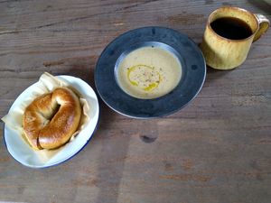 Bagel and soup at Commons - コモンズ in Yomitan