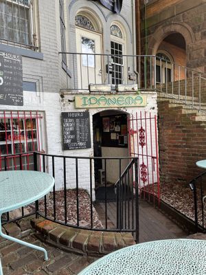 Great (limited) outdoor seating   at Ipanema in Richmond