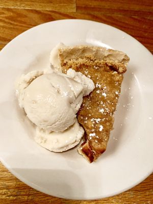 Apple pie and ice cream at Ipanema in Richmond