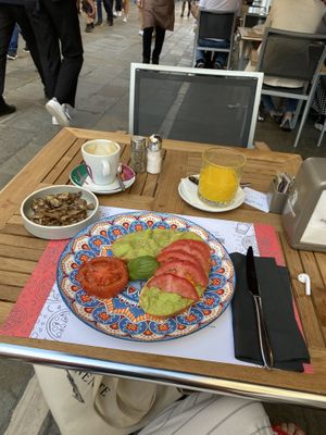 Avocado bread in vegan  at La Lista Bistro in Venice