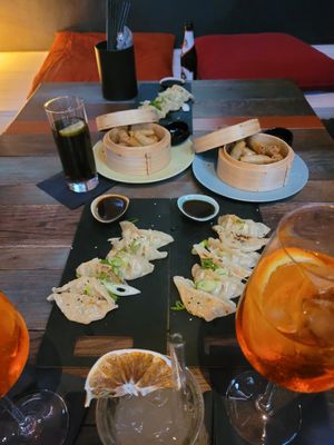 Gyoza & Frühlingsrollen at Who Killed The Pig in Giessen