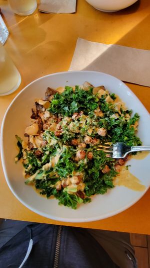 Root bowl with chipotle cashew sauce at Jupiter in Winthrop