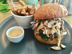 Pulled mushrooms burger 🤯😍 and sweet potatoes  at The Life in Lisbon