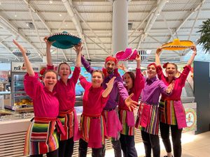 Наша команда веган поваров at Pita Burrito in Moscow