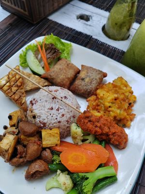 The good was so tasty! I absolutely loved everything on my plate. The staff was polite and they have free WiFi. at Tasty Vegan in Seminyak