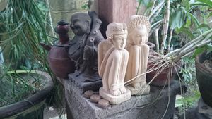 Decor at Tasty Vegan in Seminyak