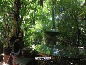 Beautiful garden setting at Tasty Vegan in Seminyak