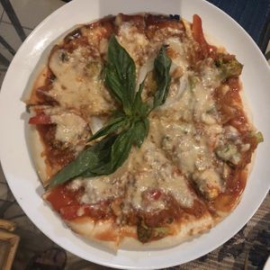 Pizza at Tasty Vegan in Seminyak