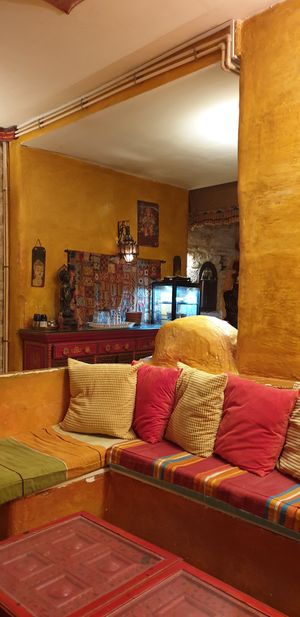 Indian setting at Le Shanti in Dijon