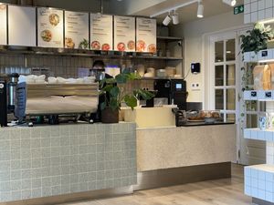 Order here  at Oats Day Long in Brussels