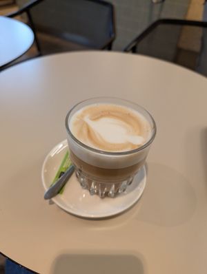 Nice place to have a Coffee at Oats Day Long in Brussels