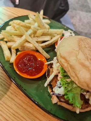The set comes with fries  ~ 15/4/23 at Sala - Berjaya Times Square in Kuala Lumpur