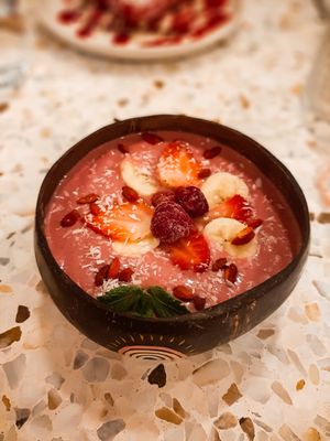 Pink Hearts Bowl at Yollie - the Popice Café in Karlsruhe