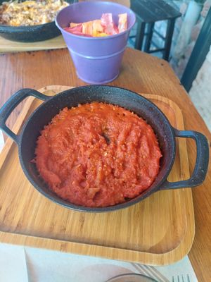 Menemen without eggs at Kahvaltıhane in Istanbul