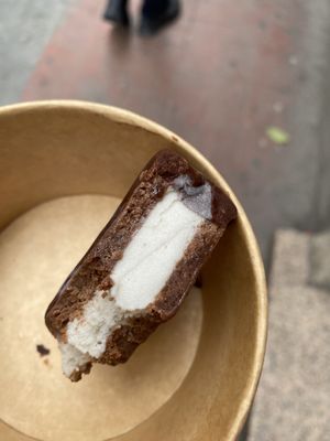 Ice cream sandwich   at Vegan Dükkan Lokanta - The Eatery in Istanbul