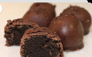 Vegan Oreo Truffles at The Ice Cream Chick in Huntington