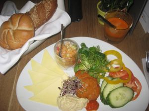 Vegan breakfast at Yamm in Vienna