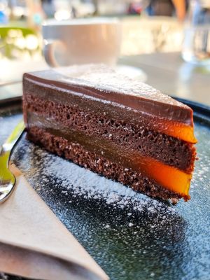 Vegane Zotter Sachertorte at Yamm in Vienna