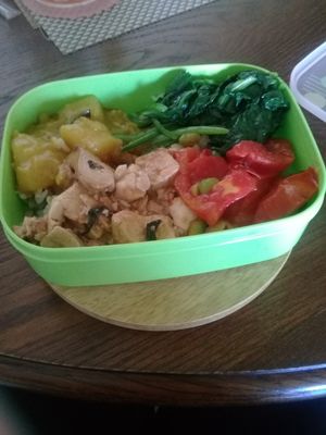 Dinner to go at Minder Vegetarian 明德素食 - Q Square Mall in Taipei