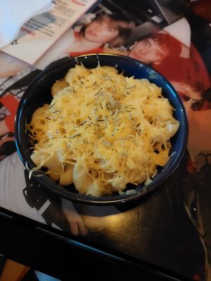 Vegan Mac and Cheese #Veganuary at Garage Sale in Phnom Penh