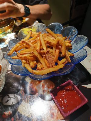 Perfect chips at Garage Sale in Phnom Penh