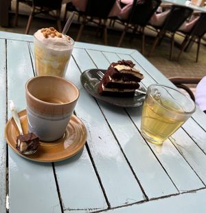 Het chocolade sinaasappeltaart(je) is vegan & echt zalig 😀 at Thuis Bij Fien in Wijchen