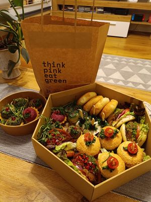 New Year's set #Veganuary at Pink in Warsaw