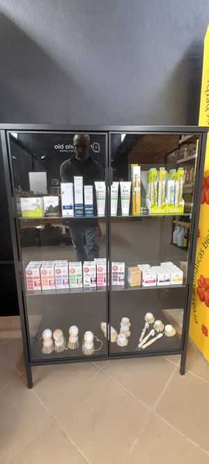 cosmetica e higiene pessoal at Mercearia Bio Café Lagos in Lagos