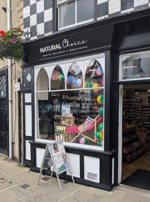 Why is it important to shop local? 
When you come to Natural Choice in Knaresborough, you're supporting a local business, which employs local people! 👫 at Natural Choice in Knaresborough