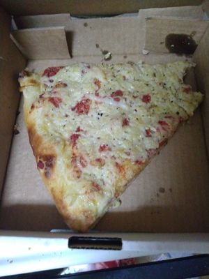 Amazing vegan cheeze pizza at Gulino's Pizza in Enterprise