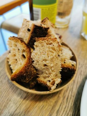 Bread at Mariposas in Marseille