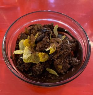 Chocolade crumble dessert! at Mariposas in Marseille