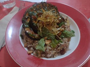 Main dish at Mariposas in Marseille