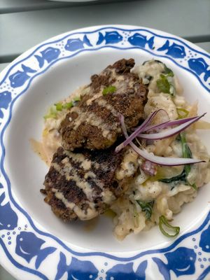 Crispy nuggets with lentils and risotto at Mariposas in Marseille