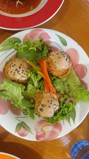  at Mariposas in Marseille