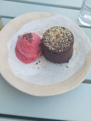  at Mariposas in Marseille