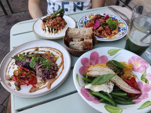  at Mariposas in Marseille