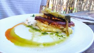 Mashed potatoes with celery steak at Mariposas in Marseille