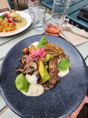  at Mariposas in Marseille