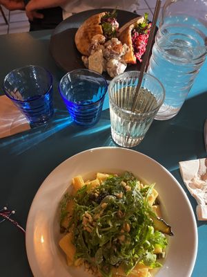 lemon pasta (front) and kebab (back)   at Mariposas in Marseille