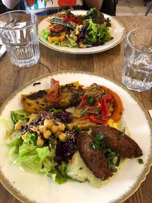 appetizer combo plate  at Mariposas in Marseille