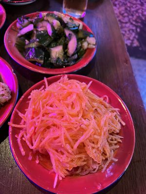 Les patates à la Chinoise épicées à la Chanxx   at Tonton Máo in Paris