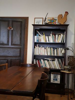 La bibliothèque  at La Pierre Vive in Chalon-sur-saone